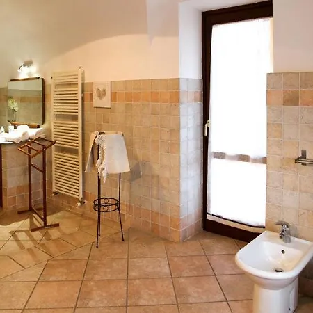 Casa de Férias Sleeps 12 Pool Wifi Riforano